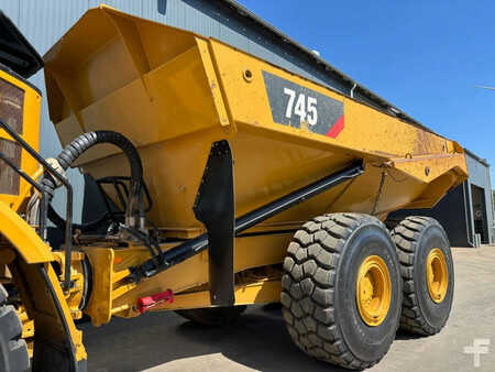 Tombereau articulé 2018 Caterpillar 745 04A (10)