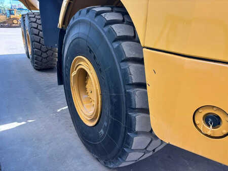 Tombereau articulé 2018 Caterpillar 745 04A (16)