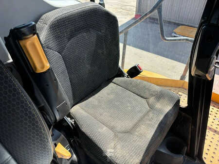 Tombereau articulé 2018 Caterpillar 745 04A (26)