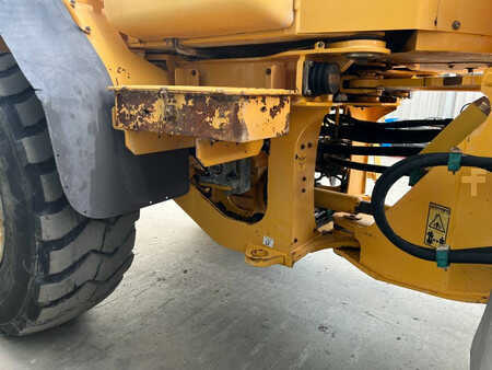 Ładowarki kołowe 2004 Volvo L60E (18)