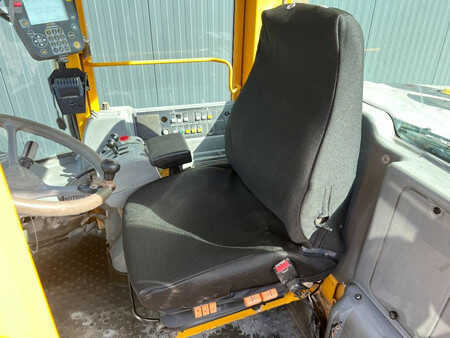 Ładowarki kołowe 2004 Volvo L60E (21)