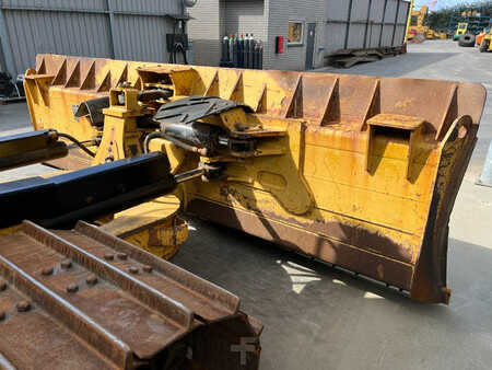 Grondschuivers 2016 Caterpillar D6N LGP (12)