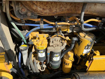 Grondschuivers 2016 Caterpillar D6N LGP (22)