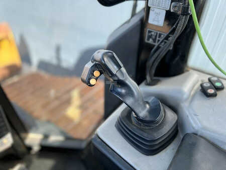 Grondschuivers 2016 Caterpillar D6N LGP (30)