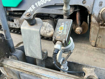 Adoquines de ruedas 2015 VÖGELE SUPER 1800-3i (13)