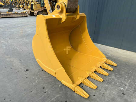 Escavadora de rastos 2015 Caterpillar 336F LN (12)