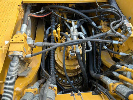Escavadora de rastos 2015 Caterpillar 336F LN (20)