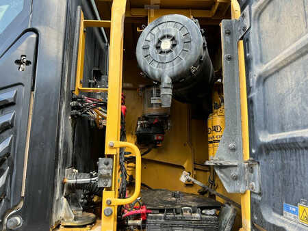 Escavadora de rastos 2015 Caterpillar 336F LN (30)