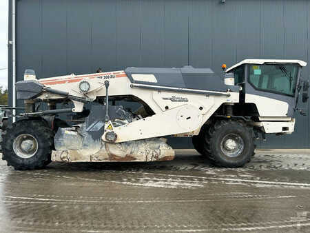 Outro 2016 WIRTGEN WR200XLi (20)