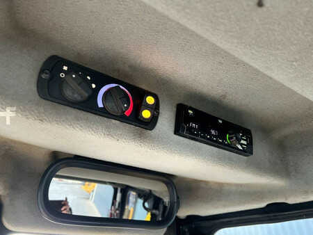 Grondschuivers 2018 Caterpillar D6T LGP (29)