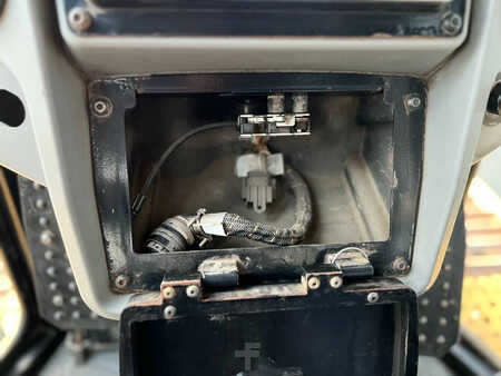 Grondschuivers 2018 Caterpillar D6T LGP (40)