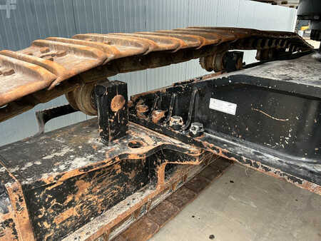 Korečková rýpadla 2020 Caterpillar 352F (15)