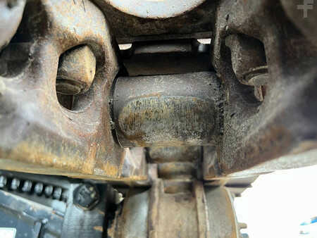 Korečková rýpadla 2020 Caterpillar 352F (27)