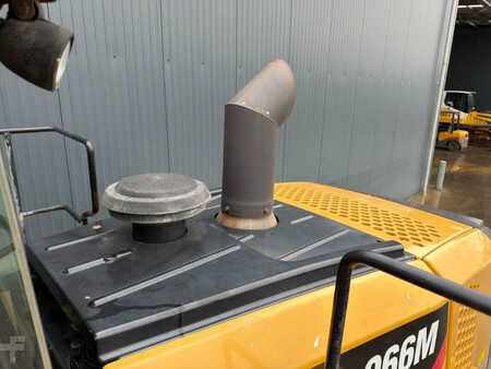 Ładowarki kołowe 2014 Caterpillar 966M XE (11)