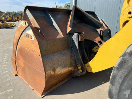 Ładowarki kołowe 2018 Caterpillar 972M (9)