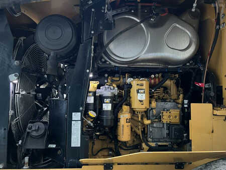 Ładowarki kołowe 2019 Caterpillar 930M (2)