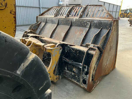 Ładowarki kołowe 2019 Caterpillar 930M (24)