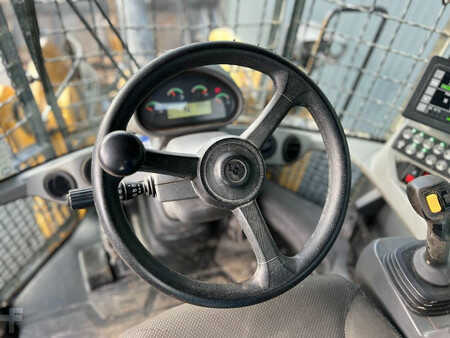 Ładowarki kołowe 2019 Caterpillar 930M (37)