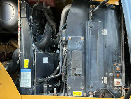 Ładowarki kołowe 2019 Caterpillar 930M (4)