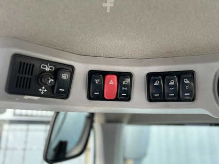 Ładowarki kołowe 2019 Caterpillar 930M (40)