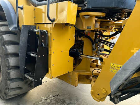 Ładowarki kołowe 2018 Caterpillar 980M (19)