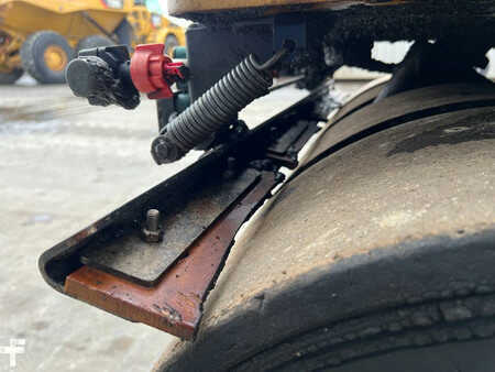 Combiwalsen 2012 Caterpillar CC24 (8)