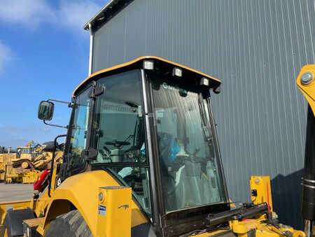 Rigid Backhoe Loader 2017 Caterpillar 432F2 (14)