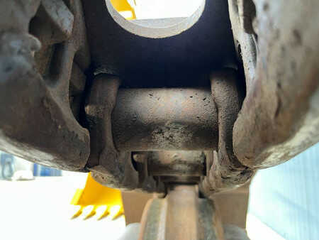 Escavadora de rastos 2015 Caterpillar 352FL ME (25)