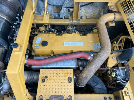 Escavadora de rastos 2015 Caterpillar 352FL ME (39)