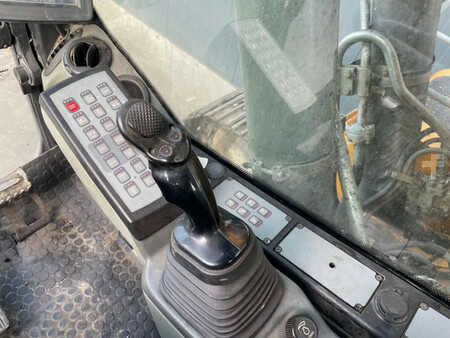 Koparki gąsienicowe 2014 Liebherr R922 SLC (16)