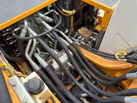 Pelles sur chenilles 2014 Liebherr R922 SLC (29)