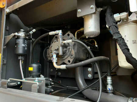 Escavadora de rastos 2025 Volvo EC210 (27)