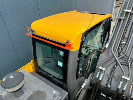 Escavadora de rastos 2025 Volvo EC210 (36)