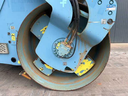 Compacteur tandem 2011 Ammann AV130X (18)