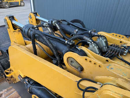 Chargeuse sur chenilles 2010 Caterpillar 973D (25)