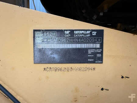 Chargeuse sur pneus 2010 Caterpillar 962H (11)