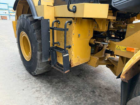 Chargeuse sur pneus 2010 Caterpillar 962H (18)
