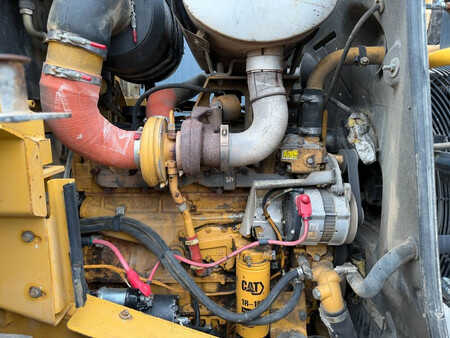 Chargeuse sur pneus 2010 Caterpillar 962H (22)
