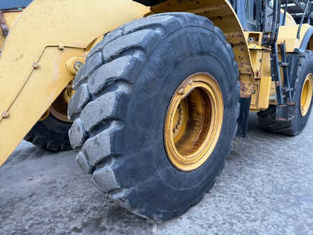 Chargeuse sur pneus 2010 Caterpillar 962H (27)