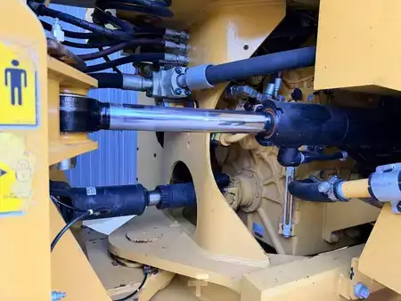 Pyöräkuormaajat 2015 Caterpillar 962M (23)