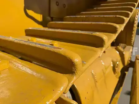Buldożery 1996 Caterpillar D9R (2)