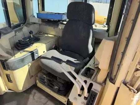 Buldożery 1996 Caterpillar D9R (6)