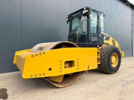 Komprimator 2011 Caterpillar CS76 XT (1)