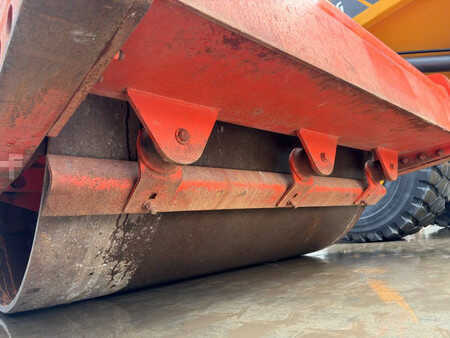 Komprimator 2011 Caterpillar CS76 XT (17)