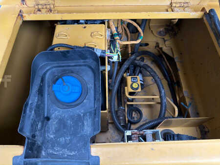 Korečková rýpadla 2016 Caterpillar 320FL VA (18)