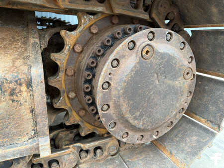 Korečková rýpadla 2016 Caterpillar 320FL VA (38)