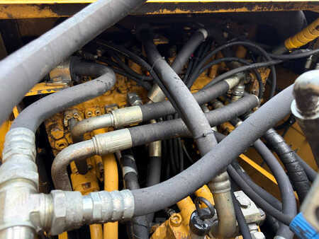 Excavadoras de cadenas 2008 Caterpillar 320D L (23)