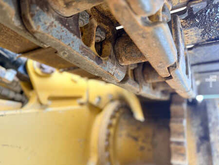 Bulldozere 2012 Caterpillar D6N LGP - U/C 90% - Foldable blade - Ripper (24)