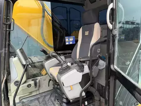 Rupsgraafmachines 2011 Caterpillar 329E L - NEW CHAINS AND TRACKS (22)