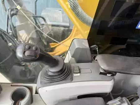 Rupsgraafmachines 2011 Caterpillar 329E L - NEW CHAINS AND TRACKS (24)